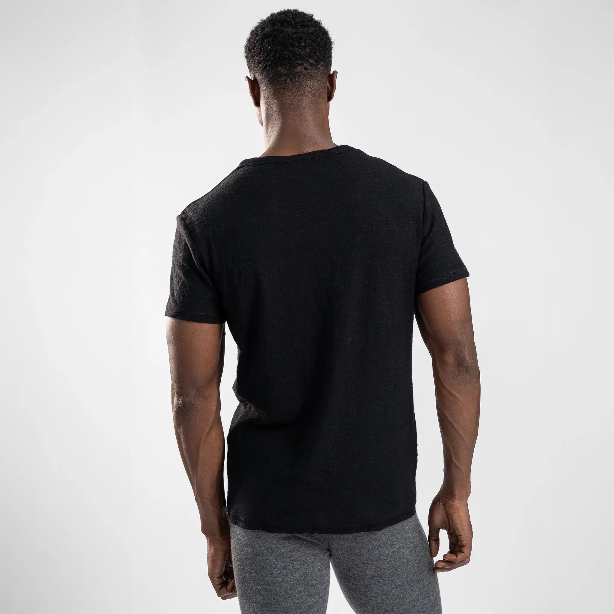 Men's Alpaca Wool Pocket T-Shirt: 160 Ultralight Crew Neck - Image 3