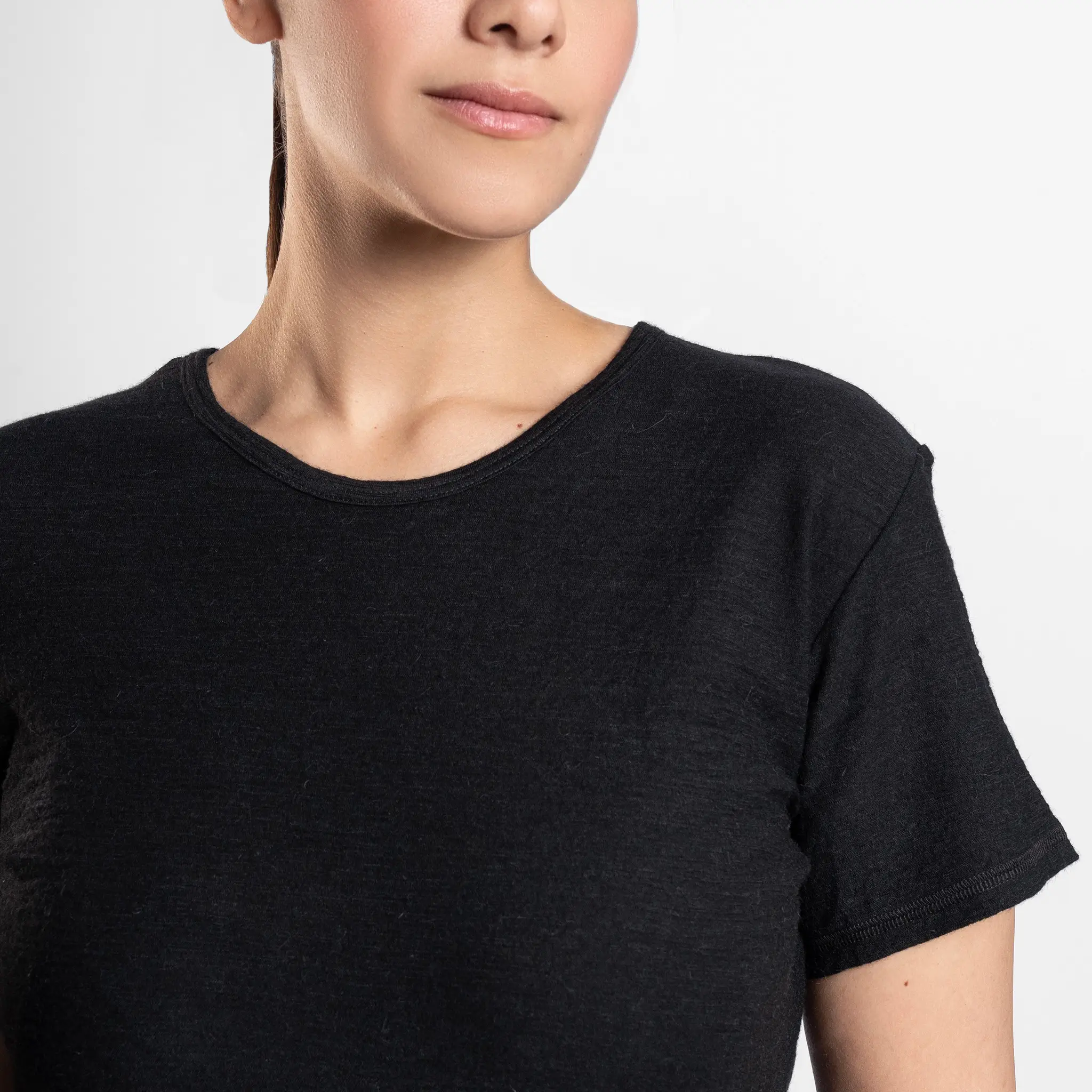 Women's Alpaca Wool Running T-Shirt: 160 Ultralight - Image 4