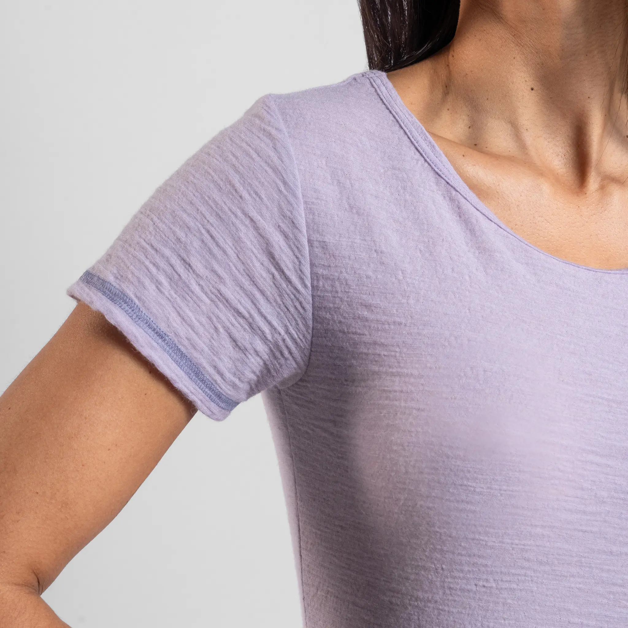 Women's Alpaca Wool T-Shirt: 160 Ultralight Crew Neck - Image 37