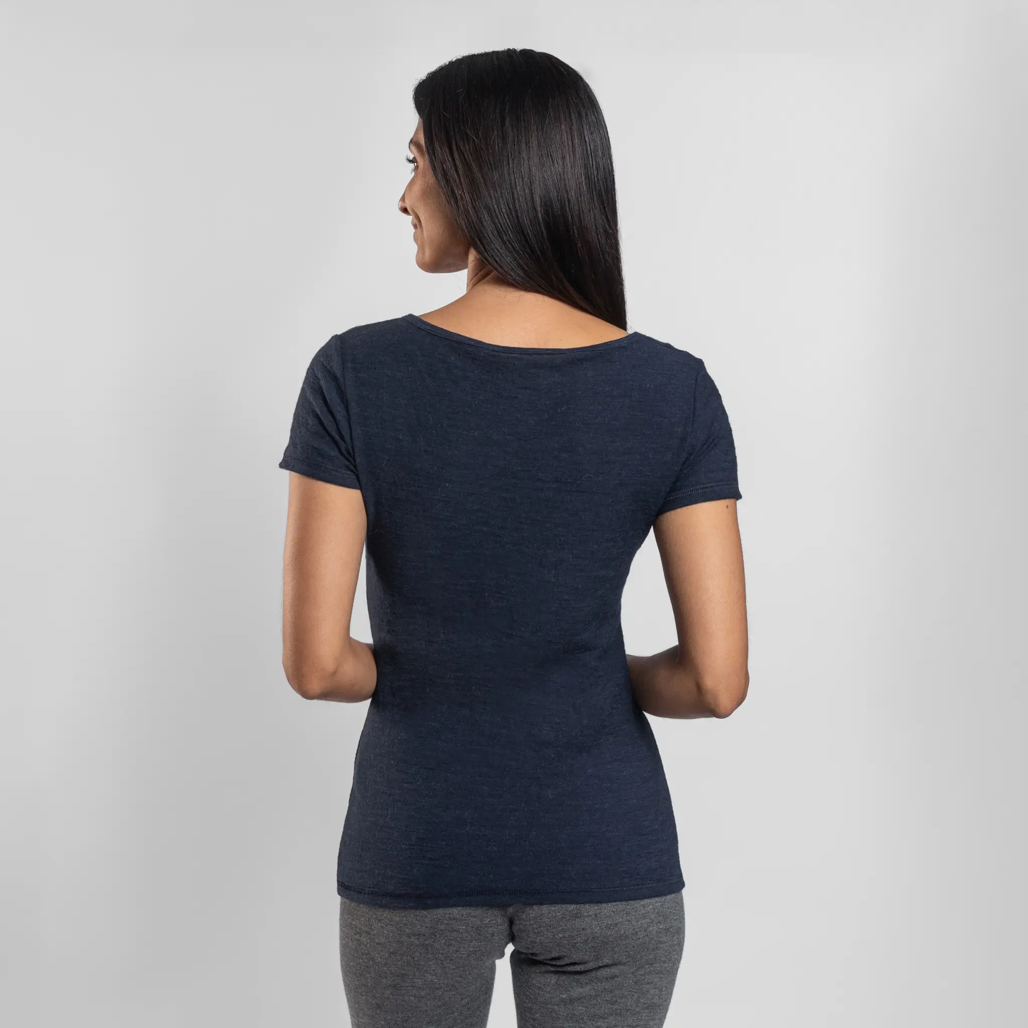 Women's Alpaca Wool T-Shirt: 160 Ultralight Crew Neck - Image 40