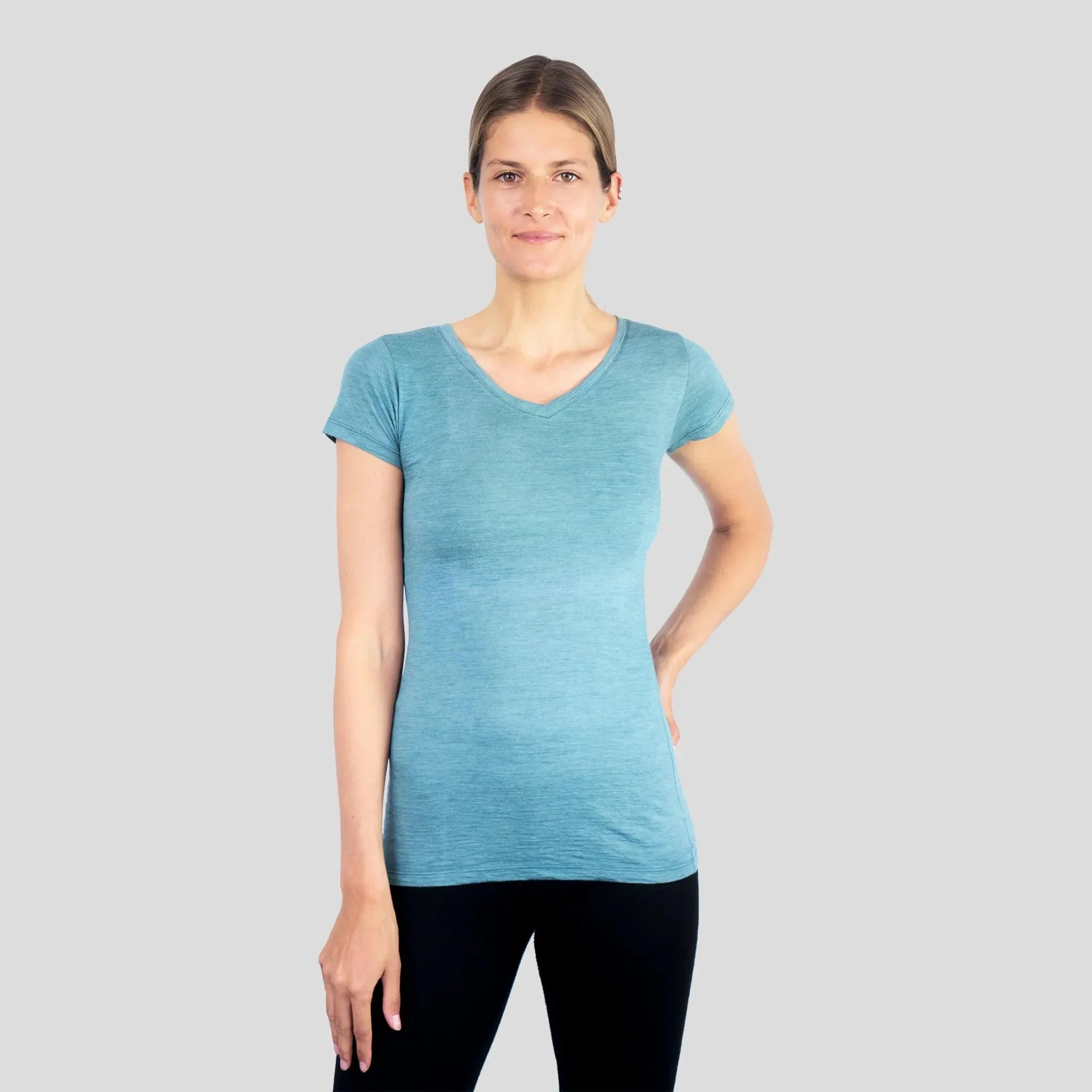 Women's Alpaca Wool T-Shirt: 160 Ultralight V-Neck - Image 17